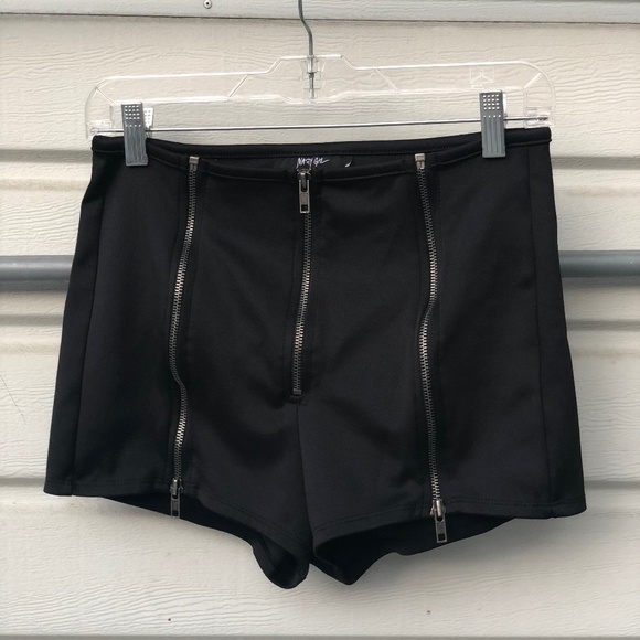 Nasty Gal Pants - NWOT Zipper Hot Pant Shorts